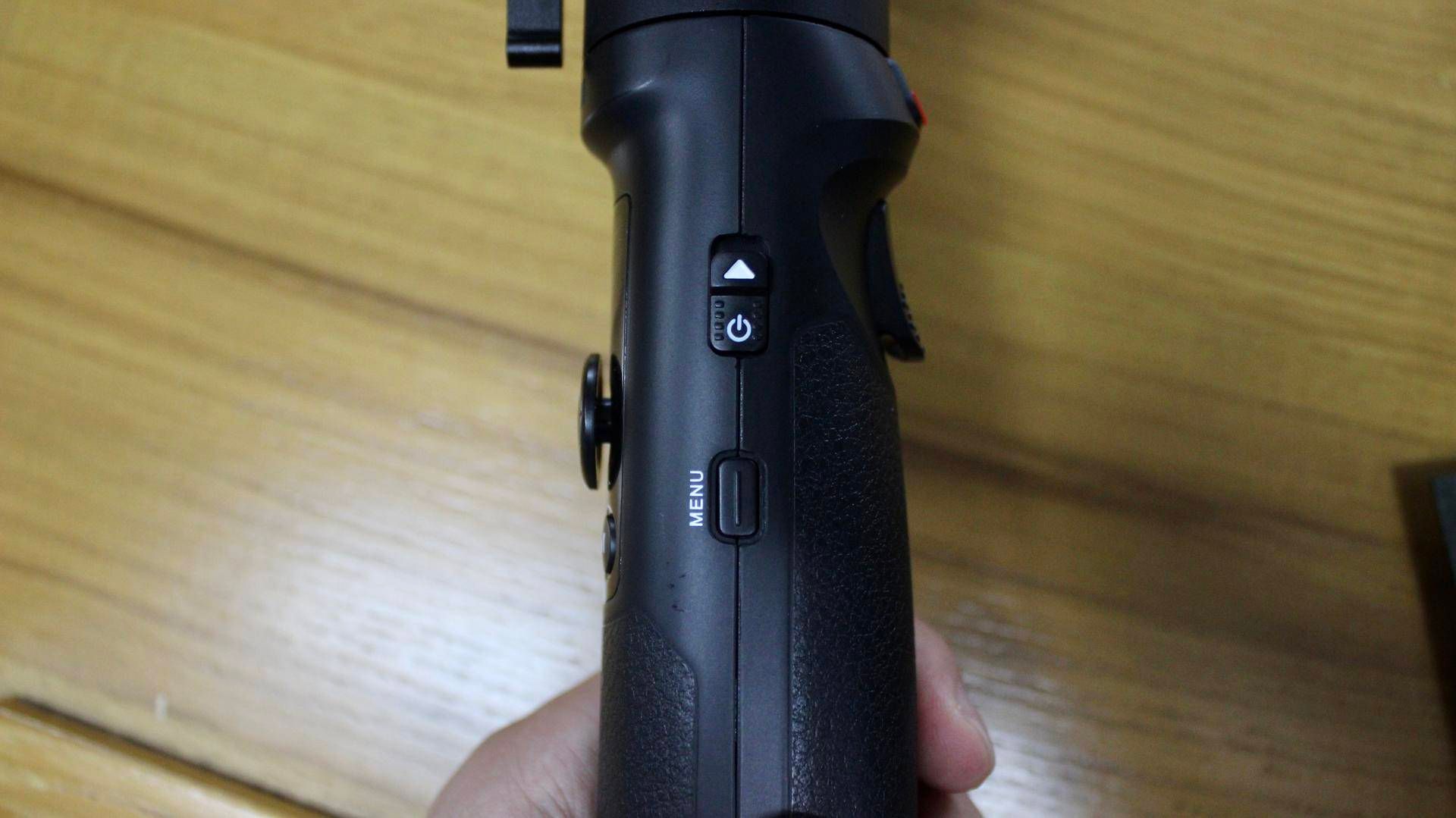 [家用]稳定器中的多面手——智云云鹤m2